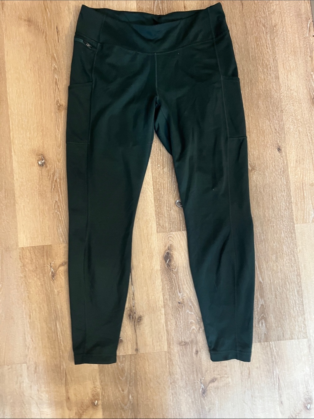 Patagonia Black High-Rise Active Leggings with Side Pockets